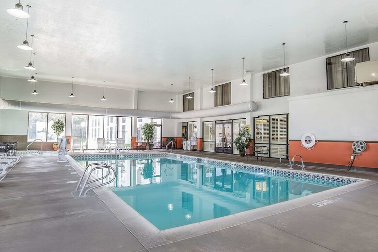 Hotel Comfort Suites Ogden Conference Center