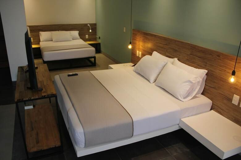 Hotel G