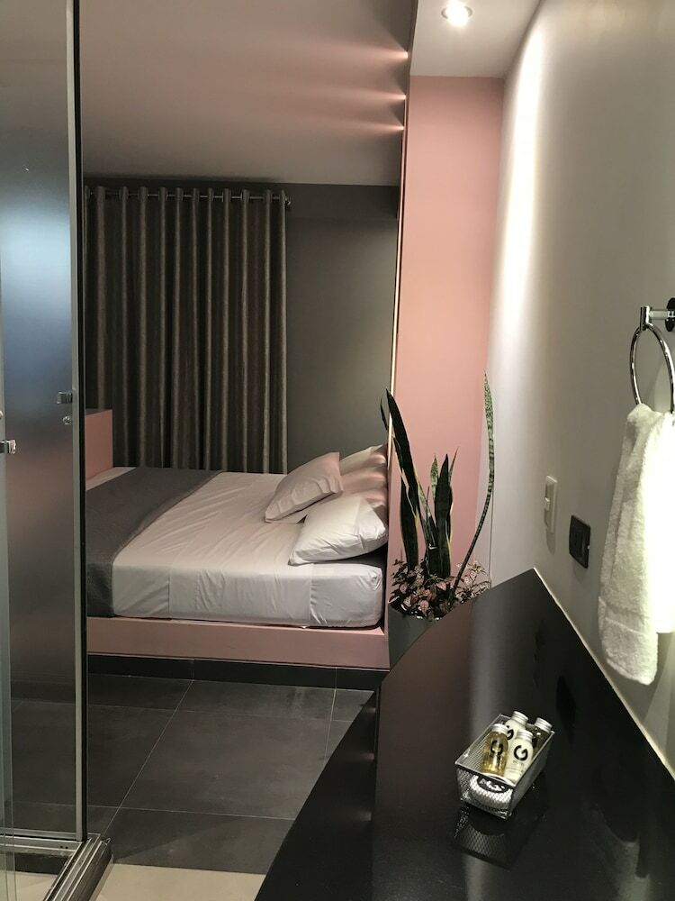 Hotel G