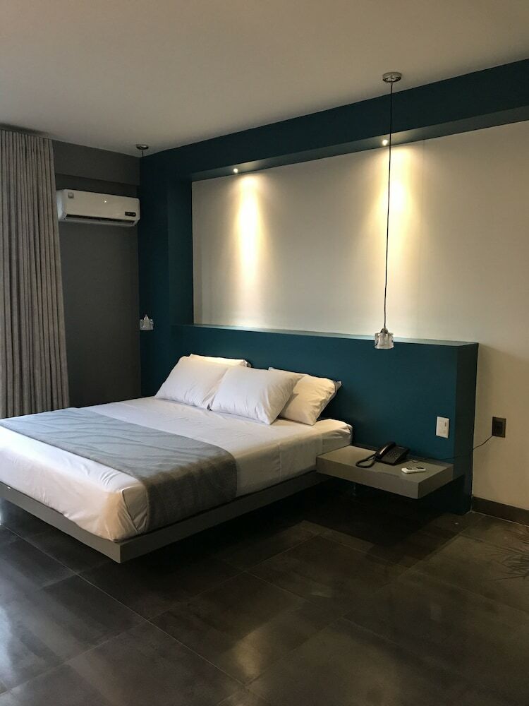 Hotel G