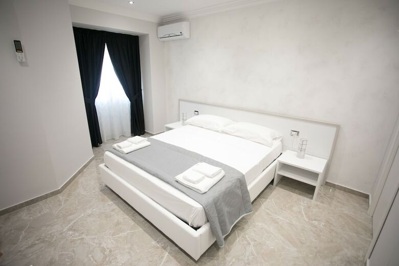 Bed & Breakfast Tropea Luxury & Charm