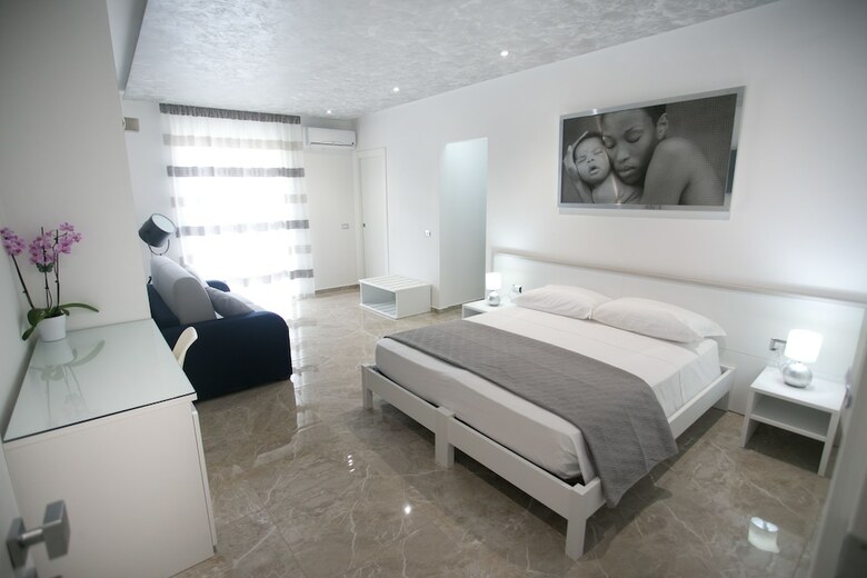 Bed & Breakfast Tropea Luxury & Charm