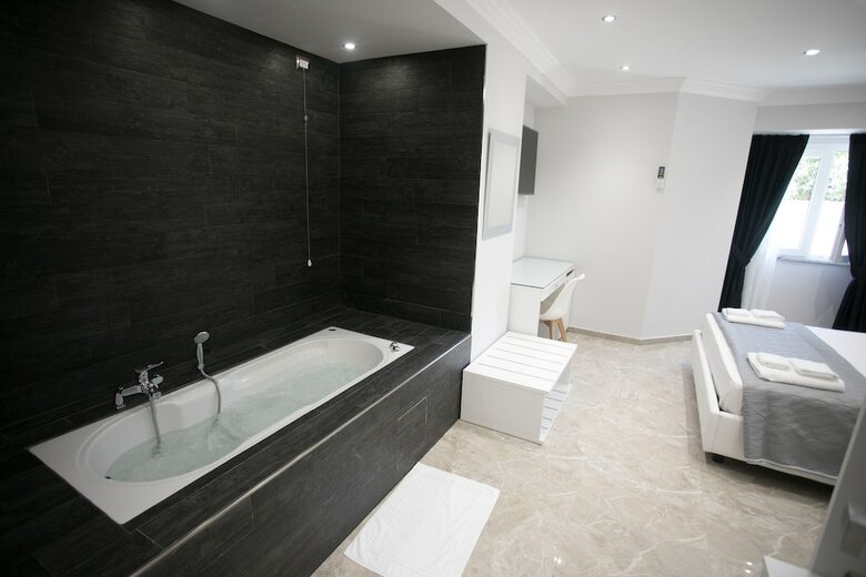 Bed & Breakfast Tropea Luxury & Charm