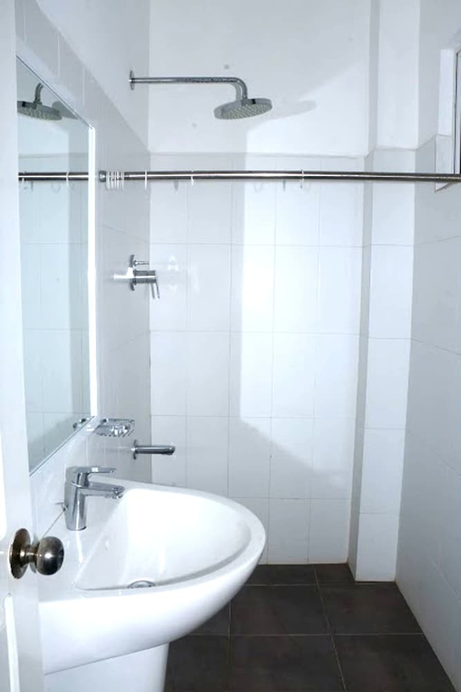 Trinco Beach Hotel