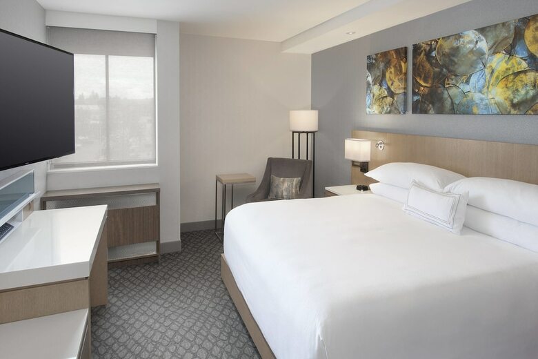 Delta Hotels By Marriott Seattle Everett