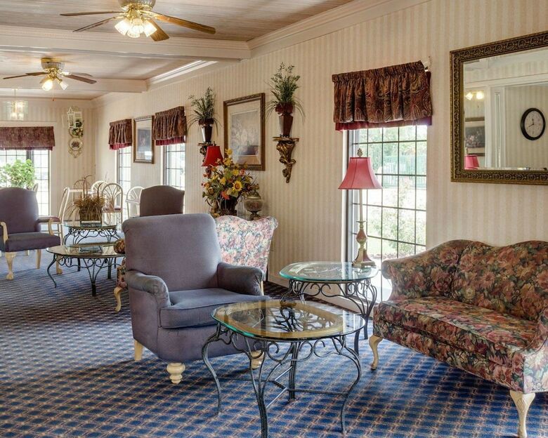 Hotel Econo Lodge Inn & Suites