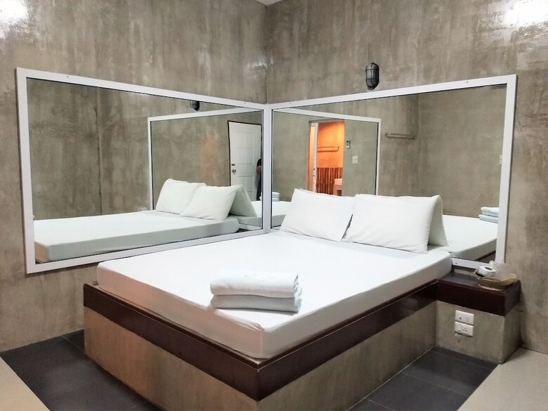 Hotel Happy Inn
