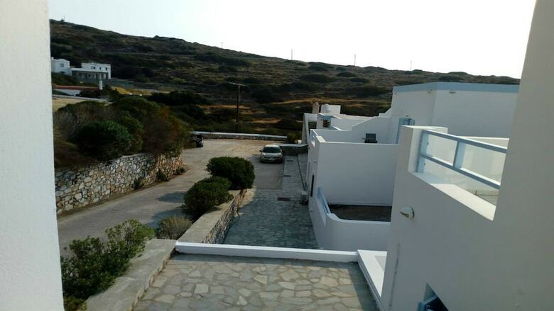 Hotel Horizon Blue