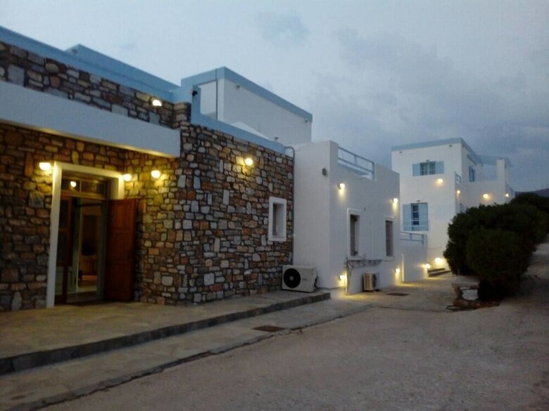 Hotel Horizon Blue