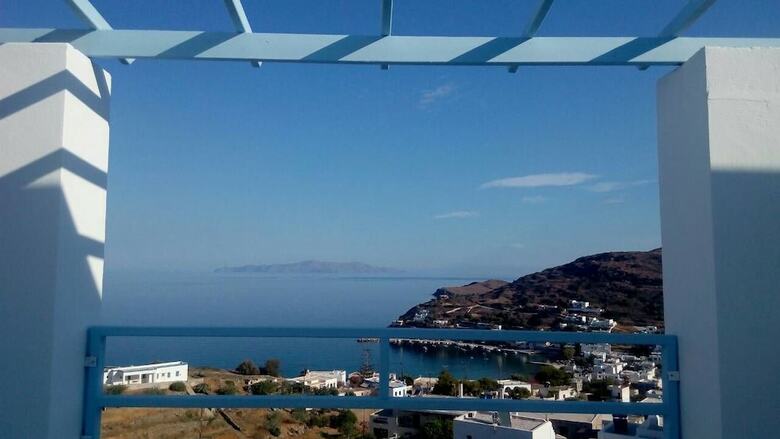 Hotel Horizon Blue