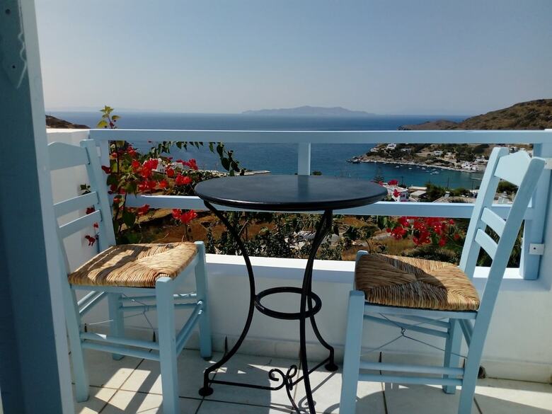 Hotel Horizon Blue