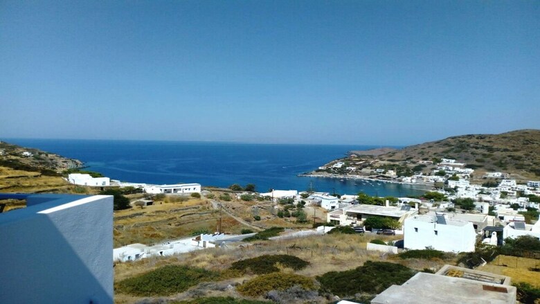 Hotel Horizon Blue