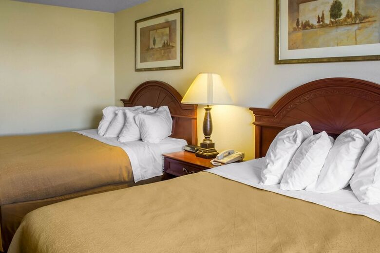 Hotel Quality Inn & Suites