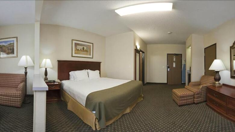 Hotel Quality Inn & Suites