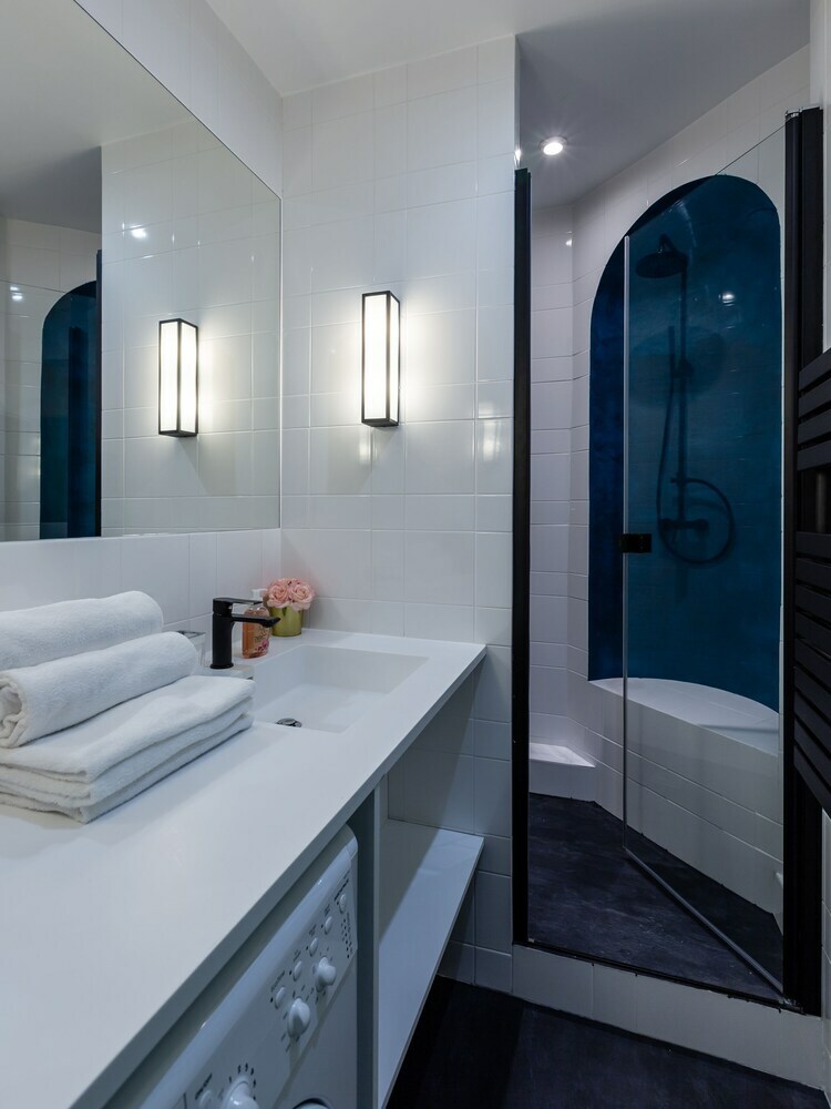 Apartamento Luxury 2 Bedroom With AC - Louvre & Champs Elysees