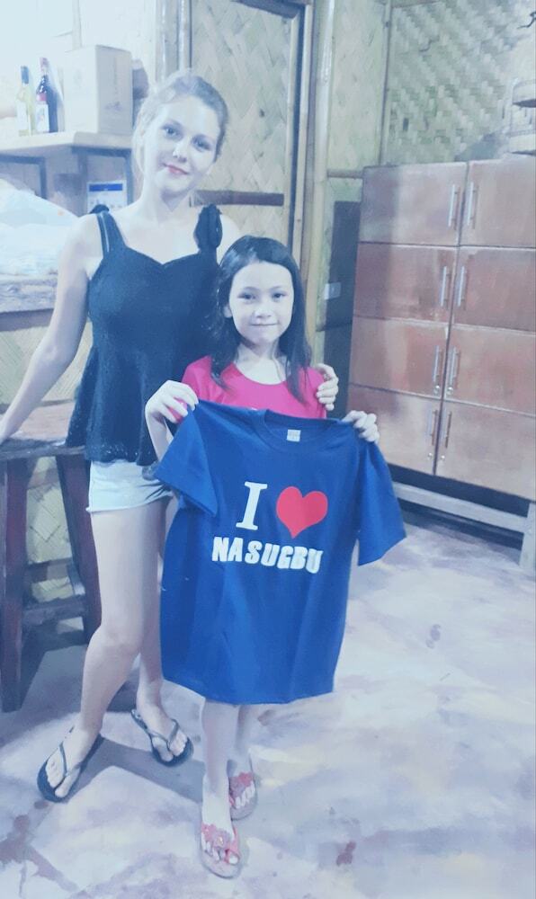 Hotel Calayo Beach Resort