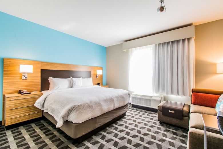 Hotel Towneplace Suites By Marriott Evansville Newburgh
