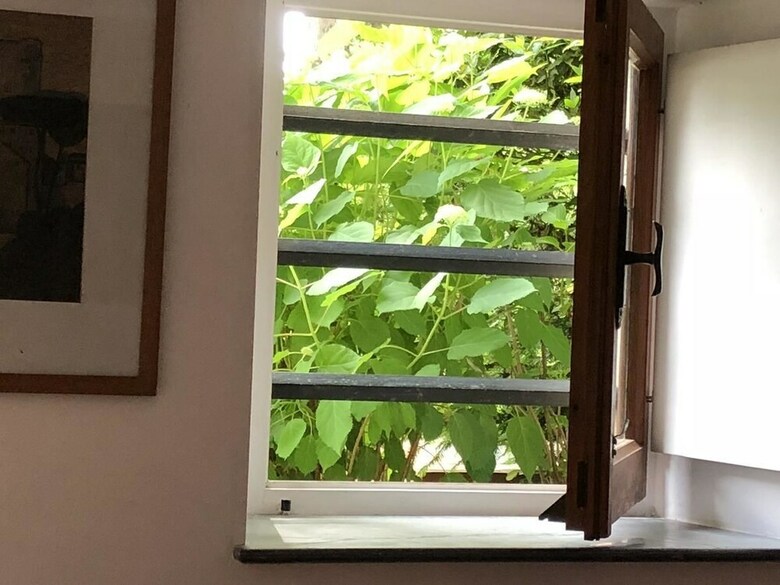 A O So� B&B