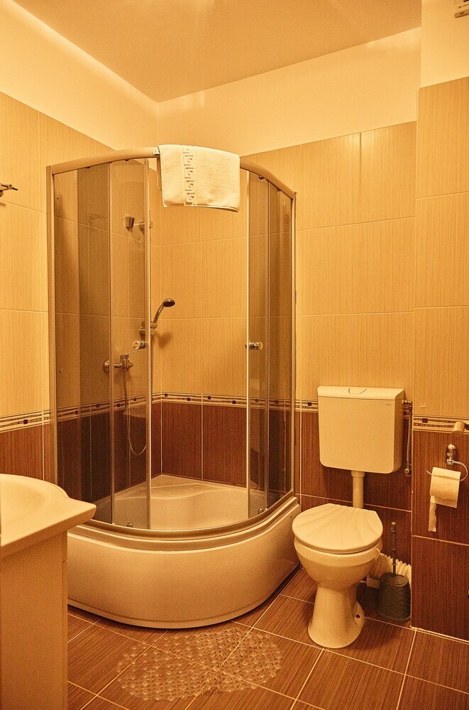 Gabizz Apartments - Near Farul Stadium