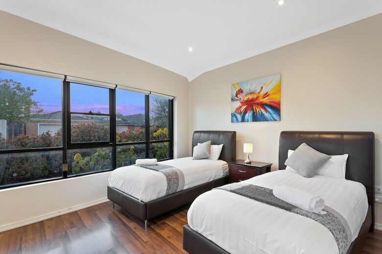 Villa De Marseilles - Melbourne