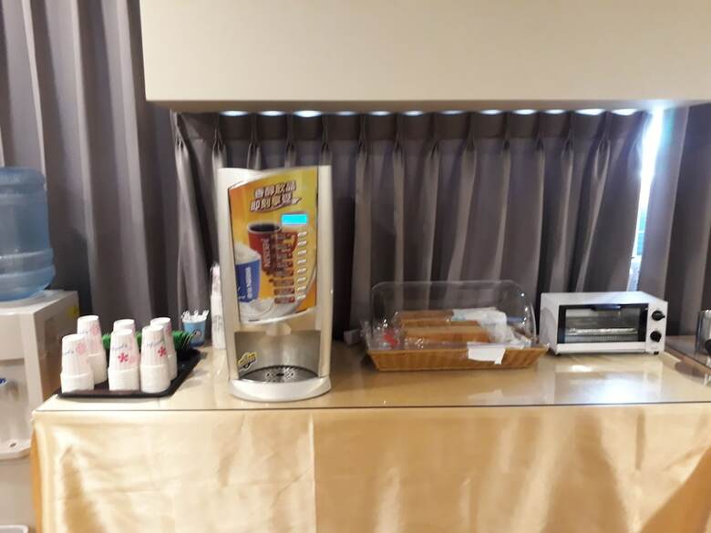 Honest&warm Hotel