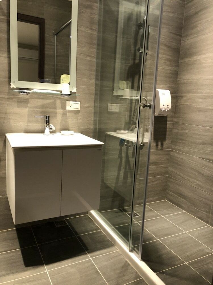 Honest&warm Hotel