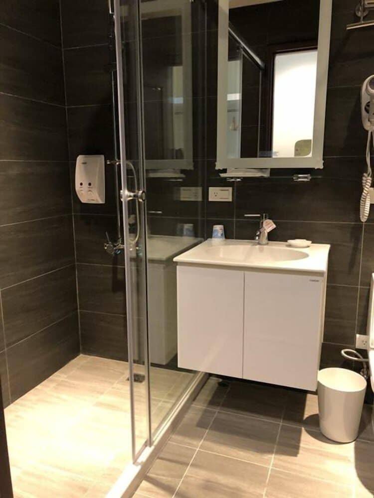 Honest&warm Hotel