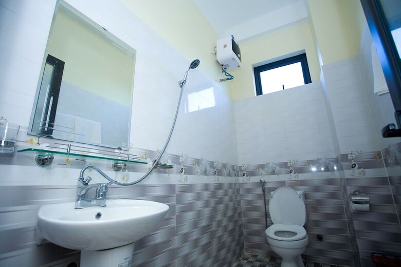 Hostal Co Cuc Hotel - Hostel