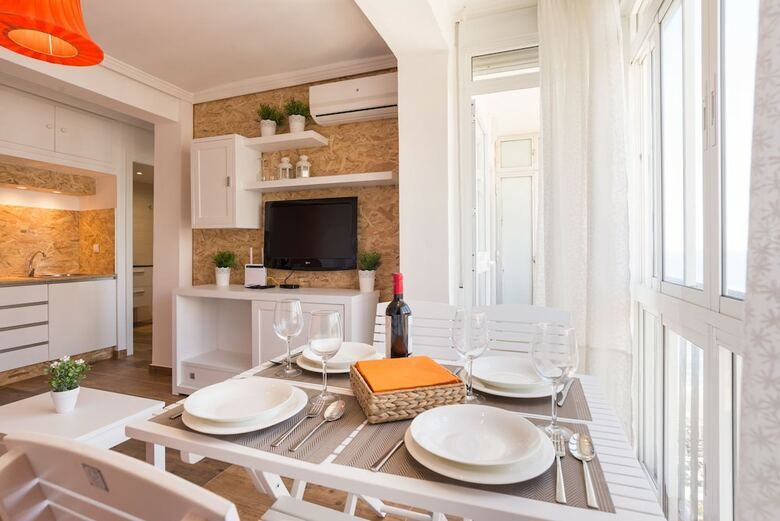 Apartamentos Calahonda Primera Linea de Playa