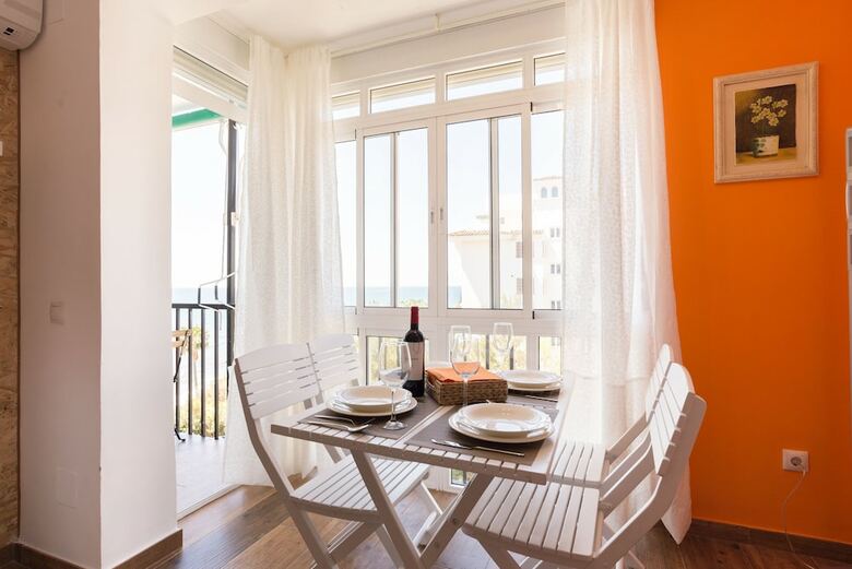 Apartamentos Calahonda Primera Linea de Playa