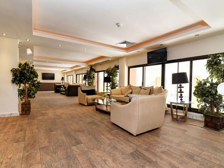 Capital O 419 Al Safeer Hotel