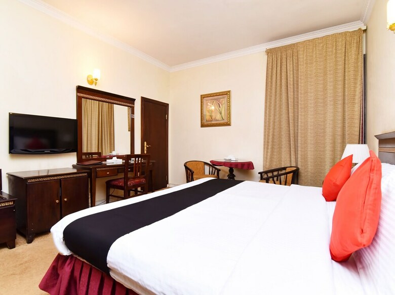 Capital O 419 Al Safeer Hotel