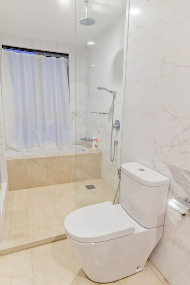 Hotel Element Mall Homestay