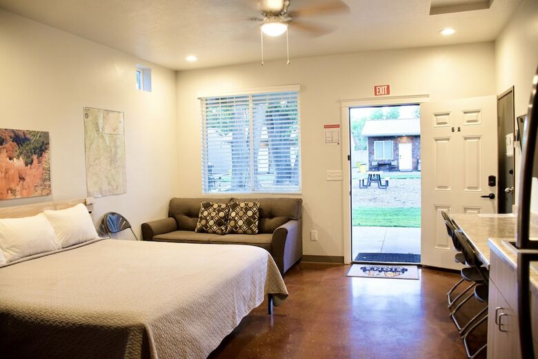 Cabana Zion's Camp And Cottages