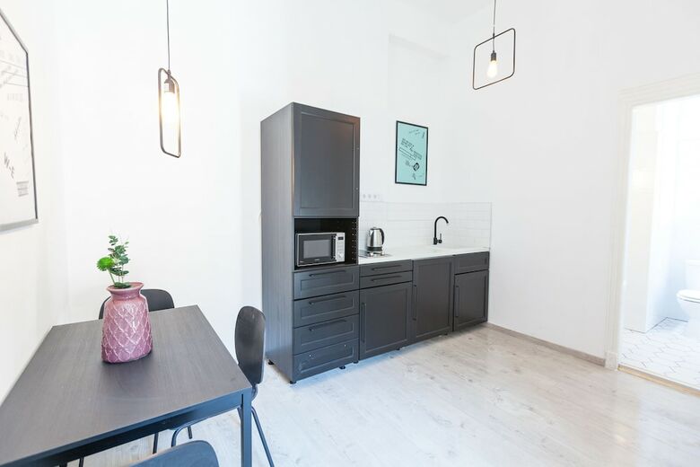 Apartamentos Modern Ernesto I