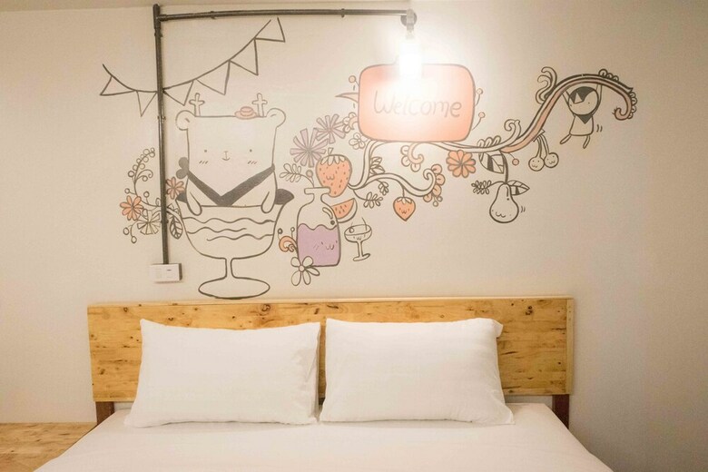 Qbix Hotel