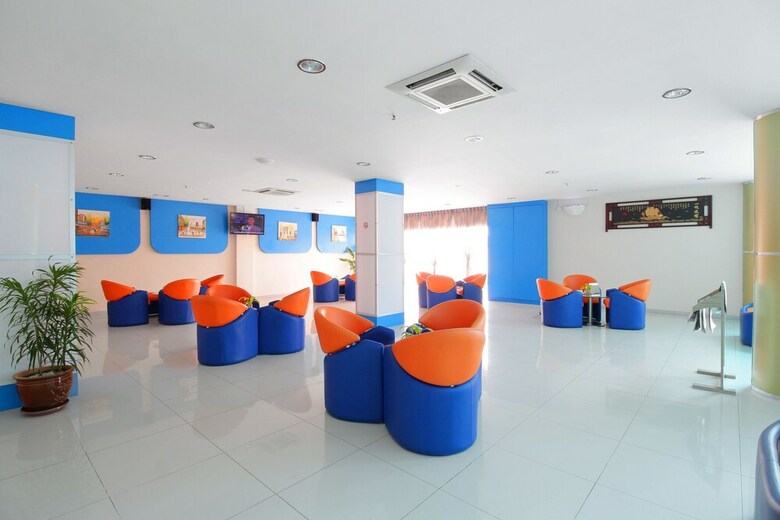 Hotel Airy Batu Aji Merlion Square Batam