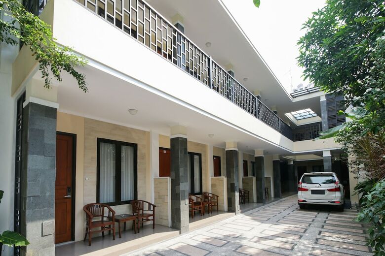 Hotel Airy Syariah Dr Wahidin 43 Bojonegoro