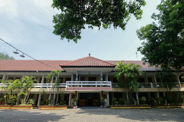 Hotel Airy Syariah Dr Wahidin 43 Bojonegoro