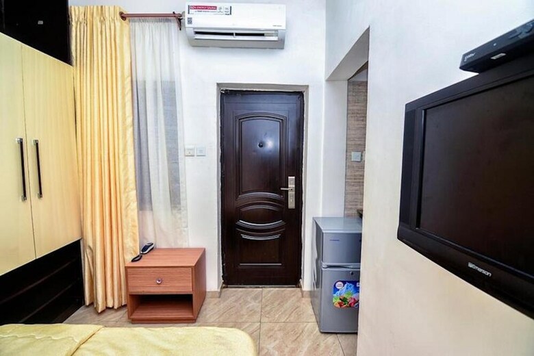 Apartamentos Madiba Court