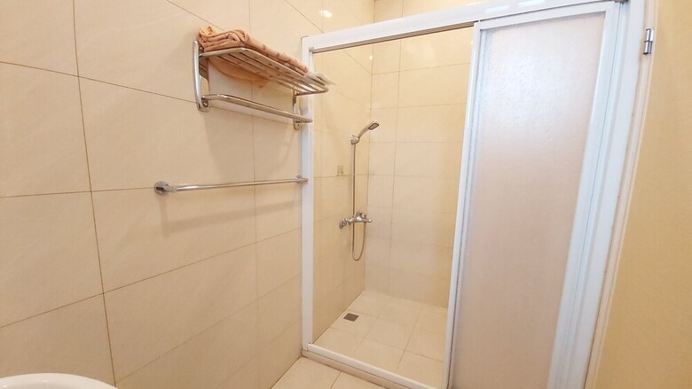 Bed & Breakfast Super Cheap1 Homestay