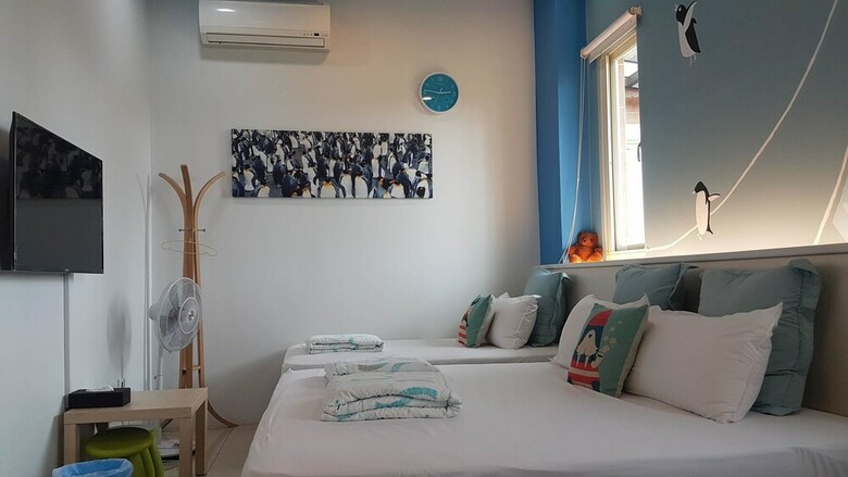 Bed & Breakfast Super Cheap1 Homestay