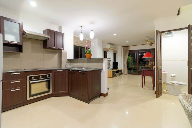 Baan Rawee Villas