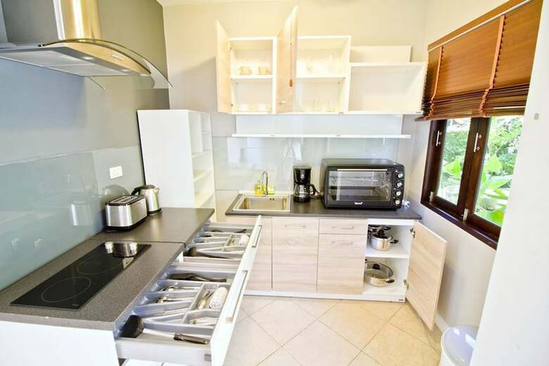 Baan Rawee Villas
