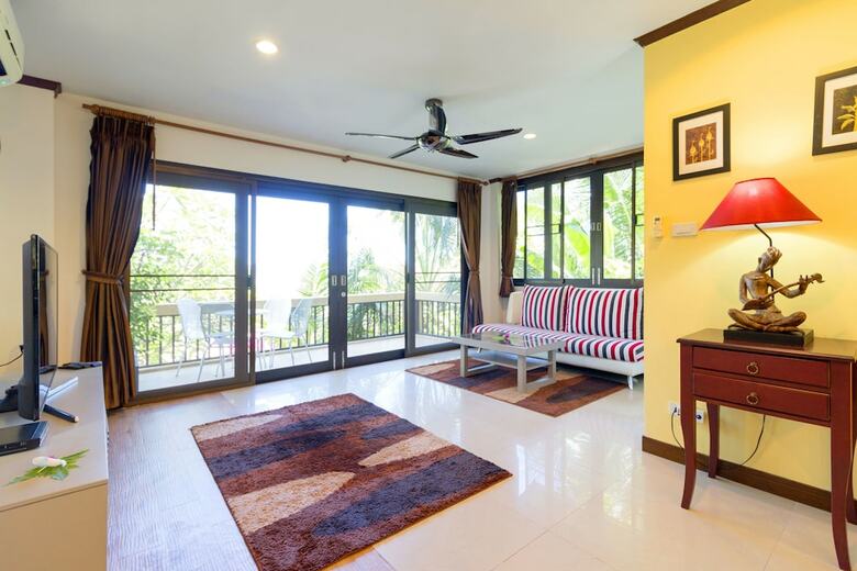 Baan Rawee Villas