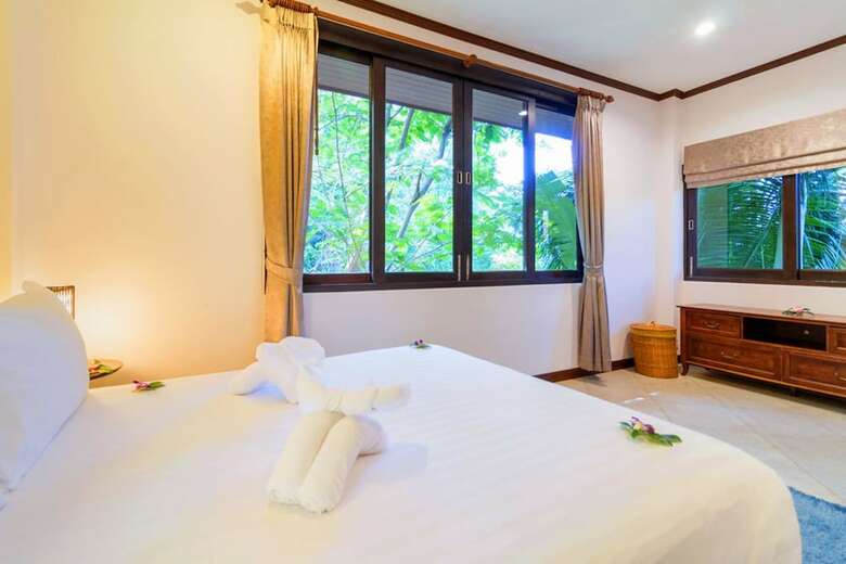 Baan Rawee Villas