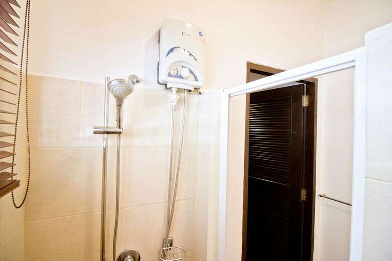 Baan Rawee Villas