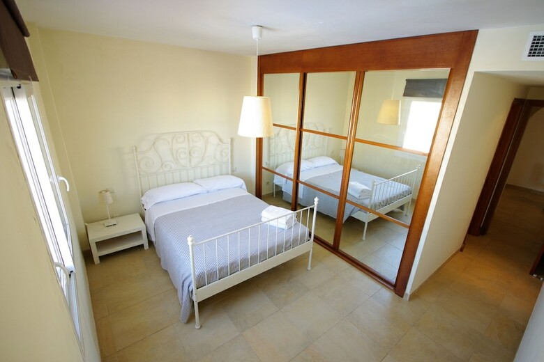 Apartamentos 56 La Marina II