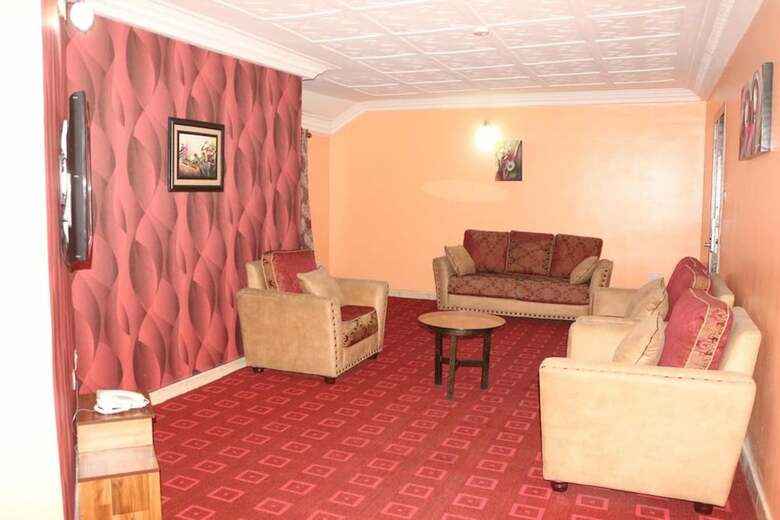 Royal Charlin Hotel And Suites