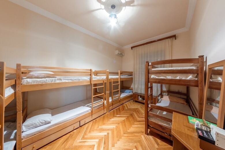 Hostal Arteast Hostel